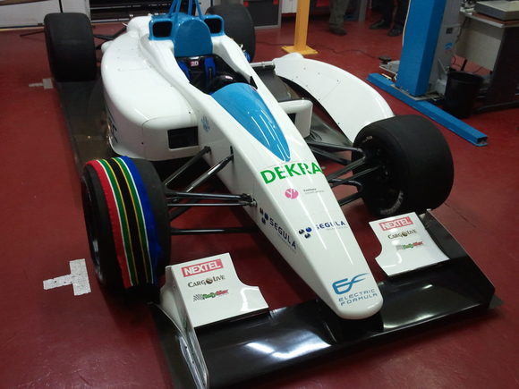 гоночный электромобиль Formulec EF01